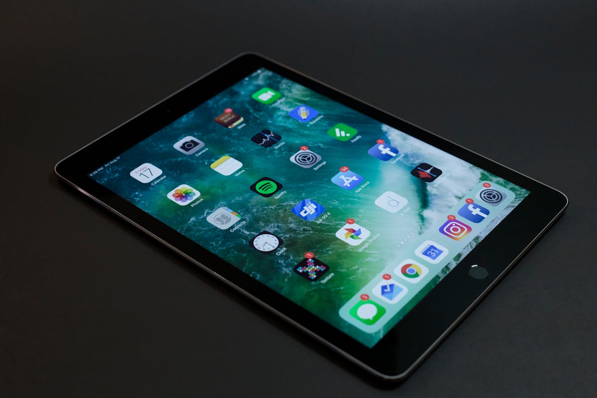 IPTV na iPhone Polska – oglądaj polskie kanały w HD i 4K
